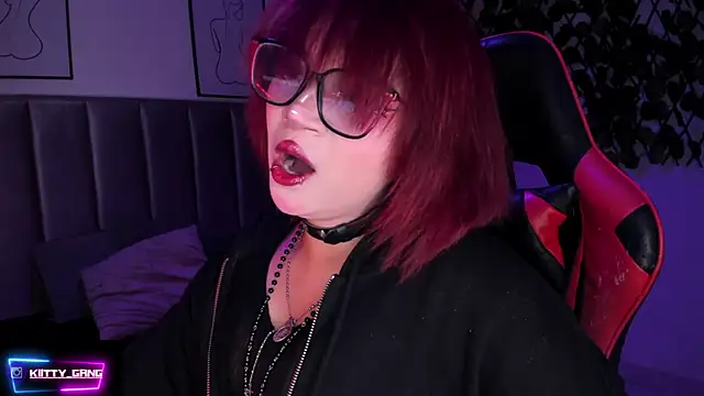 Kitty Gang online show from 10.21.25