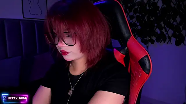 Kitty Gang online show from 11.14.25