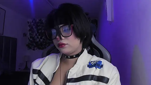 Snapshot of Kitty_Gang chatting on 05.09.26 Kitty Gang online show from 05.09.26