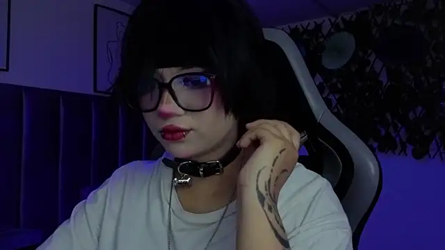 Snapshot of Kitty_Gang chatting on 05.21.26 Kitty Gang online show from 05.21.26