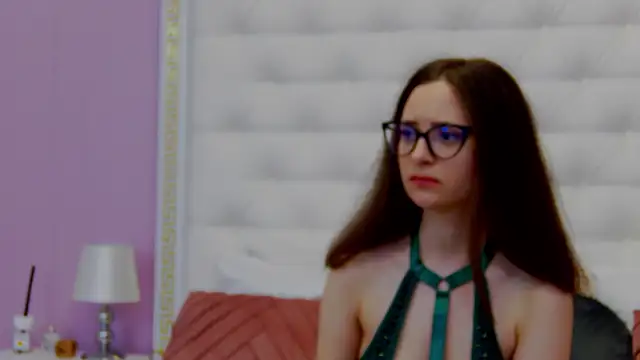 Lenna Paul online show from 03.17.25