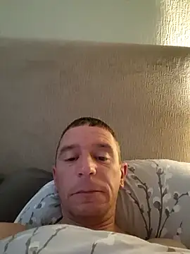 CoupleFun80x online show from 06.21.26