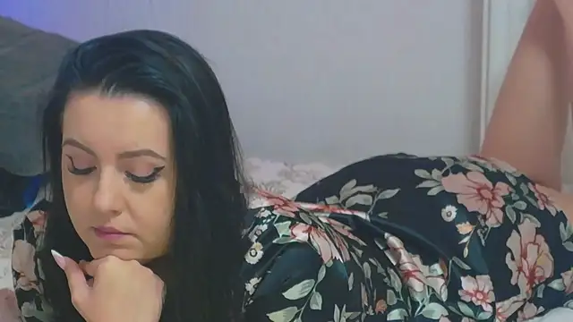 Snapshot of Ariel__Blossom chatting on 12.10.24 Ariel Blossom online show from 12.10.24