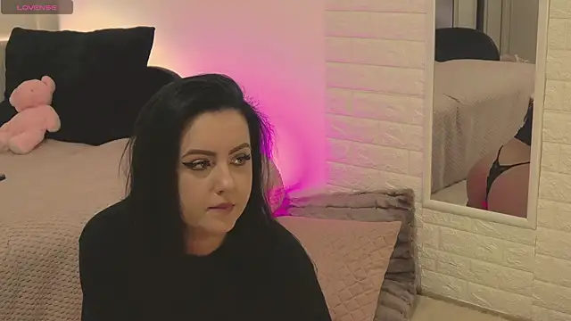 Snapshot of Ariel__Blossom chatting on 01.29.25 Ariel Blossom online show from 01.29.25