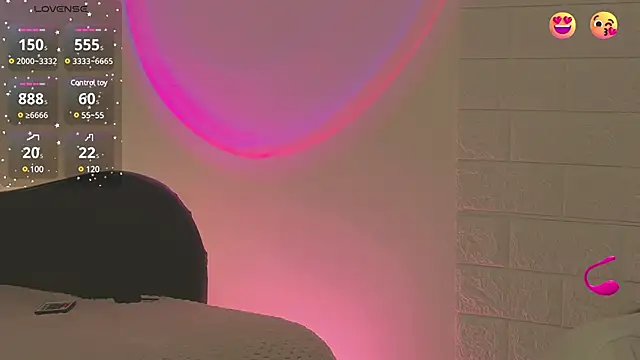 Snapshot of Ariel__Blossom chatting on 03.13.25 Ariel Blossom online show from 03.13.25