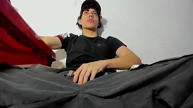 lax777  online show from 09.26.25