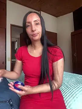 Snapshot of yaralyminjo2 chatting on 01.08.25 yaralyminjo2 online show from 01.08.25