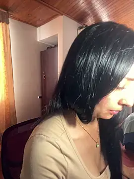 Snapshot of yaralyminjo2 chatting on 02.06.25 yaralyminjo2 online show from 02.06.25