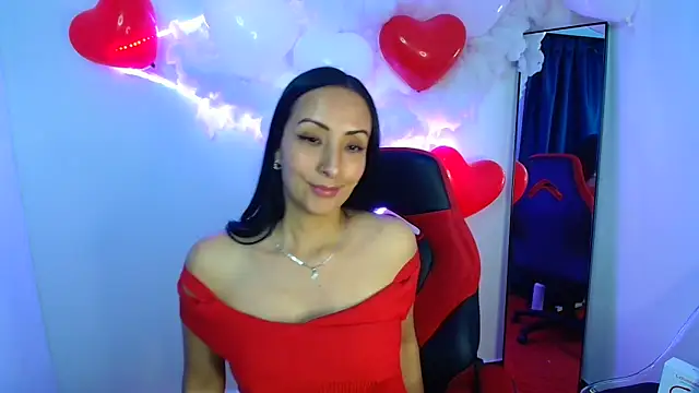 Snapshot of yaralyminjo2 chatting on 02.14.25 yaralyminjo2 online show from 02.14.25