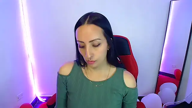 Snapshot of yaralyminjo2 chatting on 02.24.25 yaralyminjo2 online show from 02.24.25