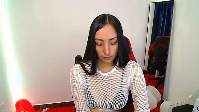 Snapshot of yaralyminjo2 chatting on 02.25.25 yaralyminjo2 online show from 02.25.25