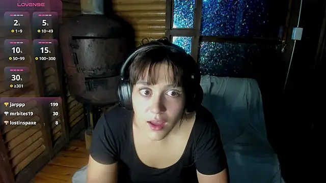 Snapshot of soysara15 chatting on 03.13.25 soysara15 online show from 03.13.25