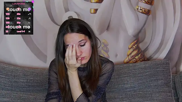 hailey peach online show from 03.06.25