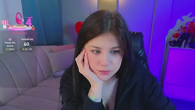 Jenna Adams  online show from 04.04.26