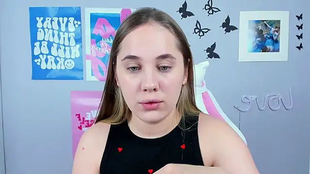 Snapshot of MiaMilas chatting on 02.06.25 MiaMilas online show from 02.06.25