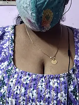 Snapshot of mallu-sumi chatting on 07.15.26 mallu-sumi online show from 07.15.26