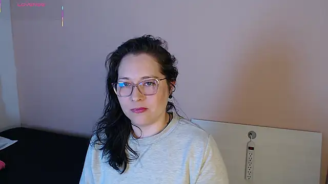 Snapshot of May_Carlier chatting on 02.03.26 May Carlier online show from 02.03.26