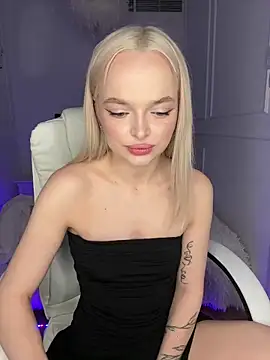 horny blondiee online show from 12.21.25