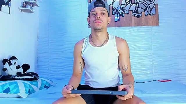 Friendsofeverything  online show from 09.09.25