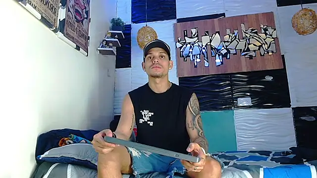 Friendsofeverything  online show from 12.21.25