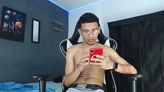 Romancartier 1 online show from 12.28.24