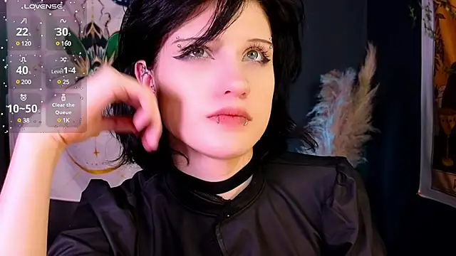 Snapshot of dark_vamp_ chatting on 01.15.25 dark vamp online show from 01.15.25