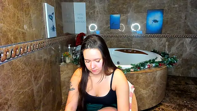 Snapshot of Mira_Karter chatting on 01.08.25 Mira Karter online show from 01.08.25