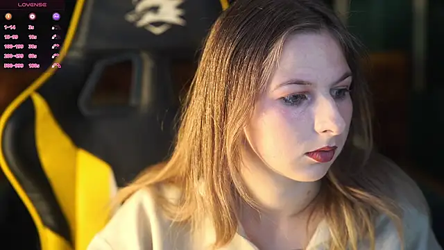 Snapshot of Inessa_Song chatting on 12.24.24 Inessa Song online show from 12.24.24