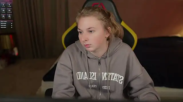 Snapshot of Inessa_Song chatting on 03.01.25 Inessa Song online show from 03.01.25