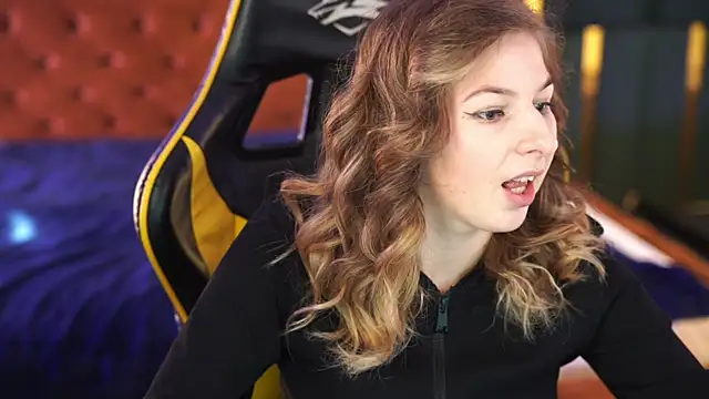 Snapshot of Inessa_Song chatting on 03.09.25 Inessa Song online show from 03.09.25