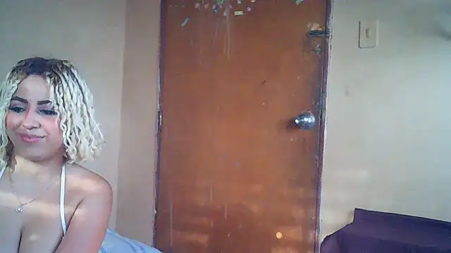 Lucy White   online show from 03.01.26