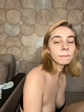 Snapshot of Kitty_Katrine chatting on 10.25.25 Kitty Katrine online show from 10.25.25