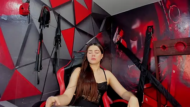 Hana and Zeta online show from 09.20.25