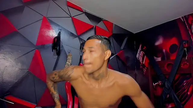 Hana and Zeta online show from 10.19.25