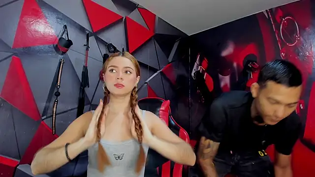 Hana and Zeta online show from 12.14.25