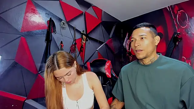 Hana and Zeta online show from 12.15.25