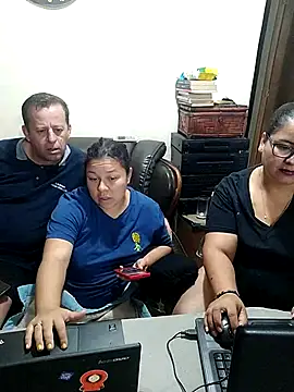 Snapshot of ZuriandAlex chatting on 03.13.25 ZuriandAlex online show from 03.13.25