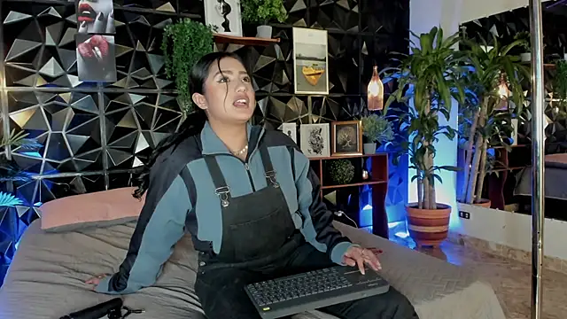 karla 999 online show from 09.19.25