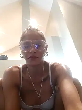 TweetsLynx online show from 02.13.25
