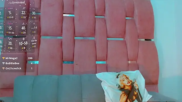 bimbocurvysex online show from 12.24.24