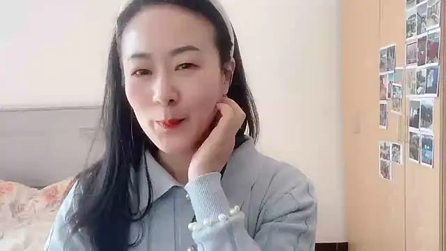 Snapshot of fanfan-FF chatting on 01.10.25 fanfan-FF online show from 01.10.25