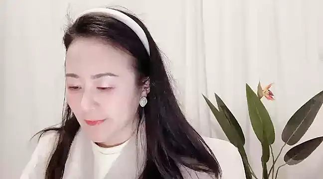 Snapshot of fanfan-FF chatting on 03.06.25 fanfan-FF online show from 03.06.25