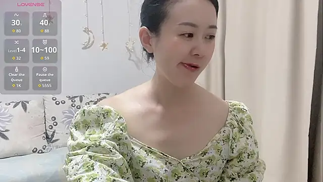 Snapshot of fanfan-FF chatting on 09.16.25 fanfan-FF online show from 09.16.25