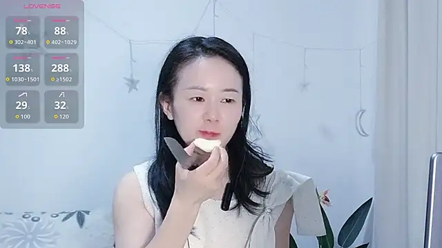 Snapshot of fanfan-FF chatting on 09.21.25 fanfan-FF online show from 09.21.25