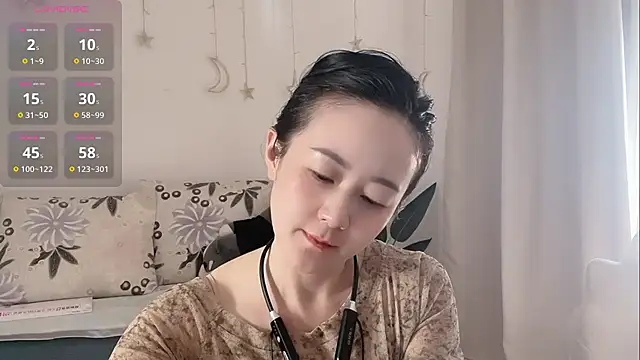 Snapshot of fanfan-FF chatting on 09.26.25 fanfan-FF online show from 09.26.25