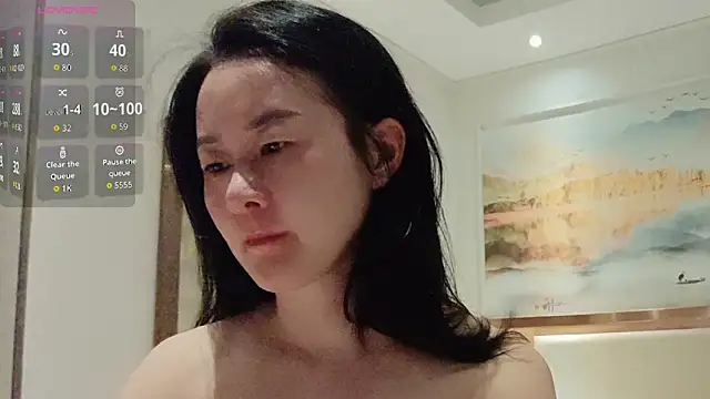 Snapshot of fanfan-FF chatting on 10.22.25 fanfan-FF online show from 10.22.25