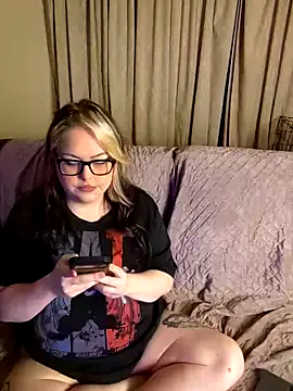 ChubbyBubs online show from 09.13.25