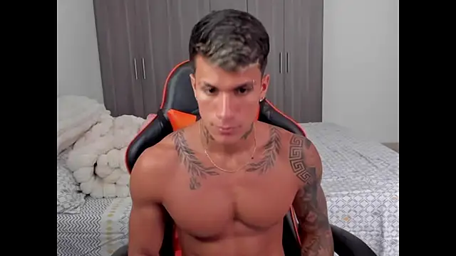 pettergrey1 online show from 10.05.25