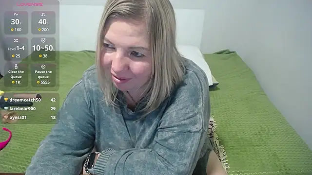 Snapshot of MARGARET_gem chatting on 01.18.25 MARGARET gem online show from 01.18.25