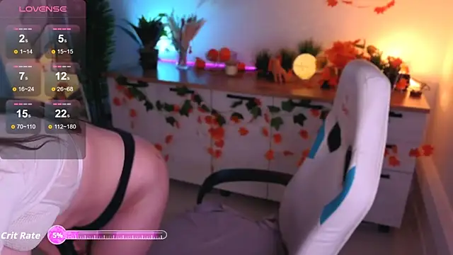 Snapshot of Ooops_Boobss chatting on 10.28.25 Ooops Boobss online show from 10.28.25